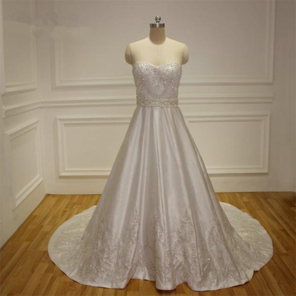Beading Appliques Ball Gown Wedding Dress